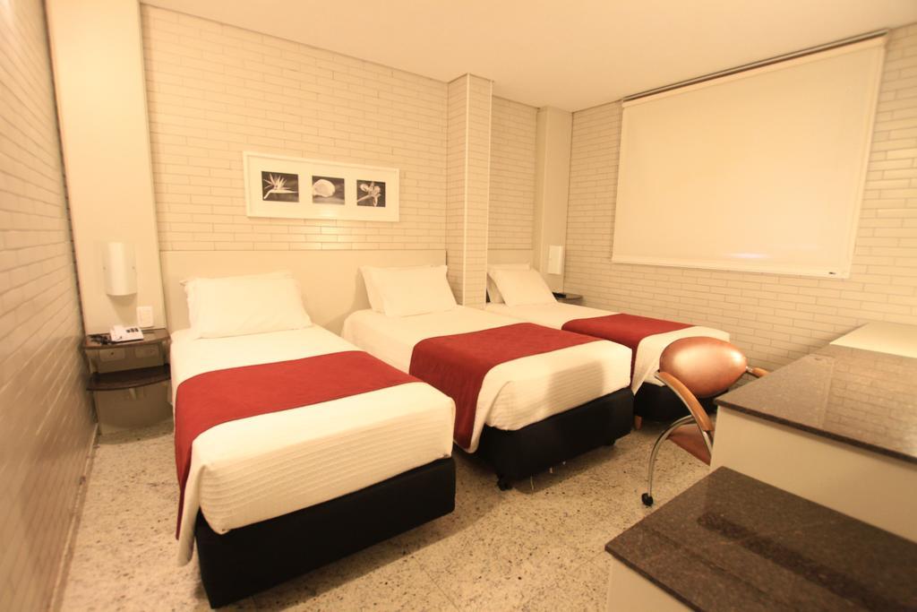 Hotel Confiance Batel クリチバ エクステリア 写真