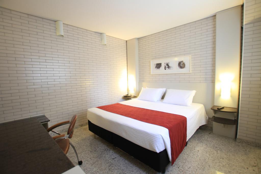 Hotel Confiance Batel クリチバ 部屋 写真