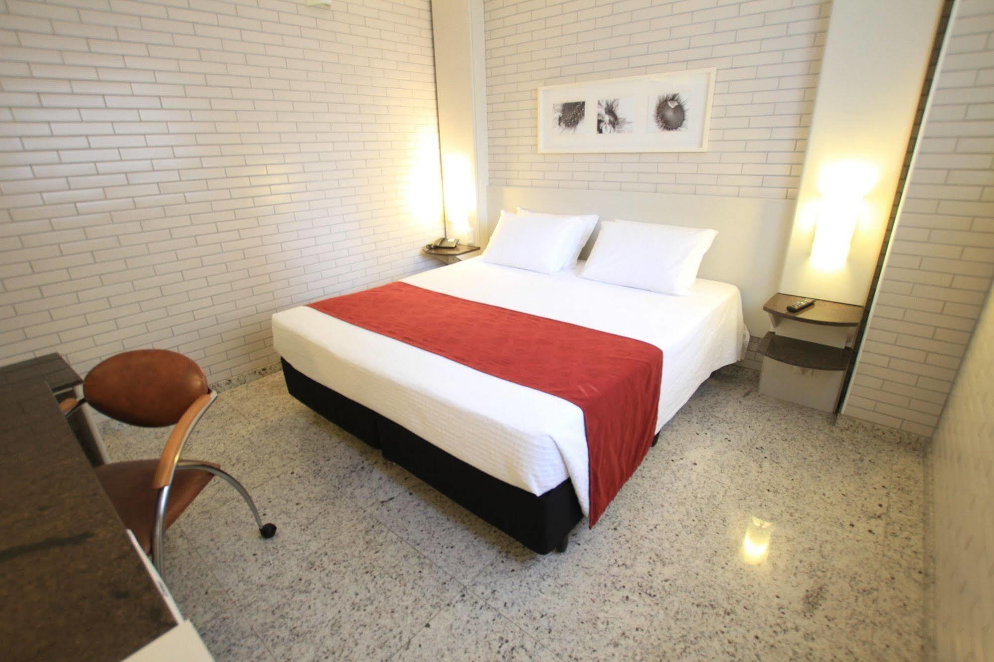 Hotel Confiance Batel クリチバ エクステリア 写真