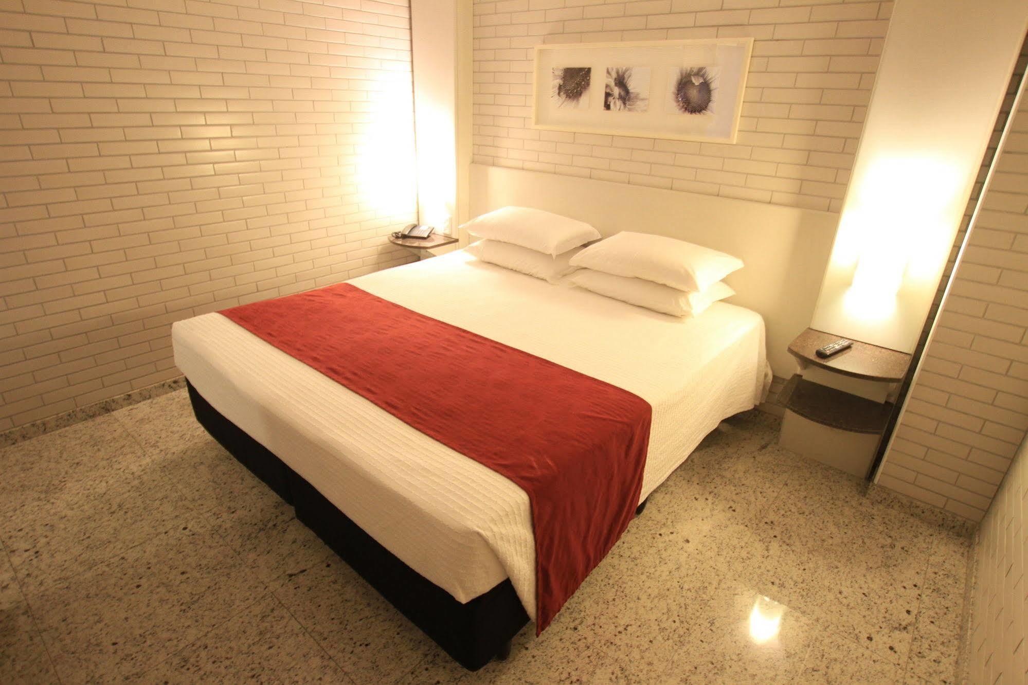 Hotel Confiance Batel クリチバ エクステリア 写真