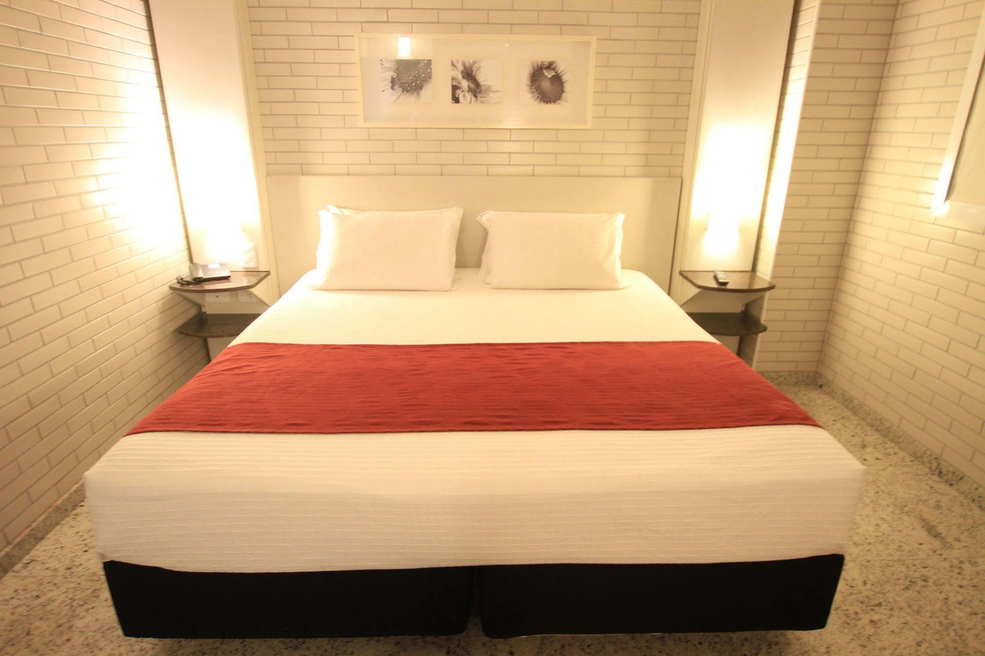Hotel Confiance Batel クリチバ エクステリア 写真